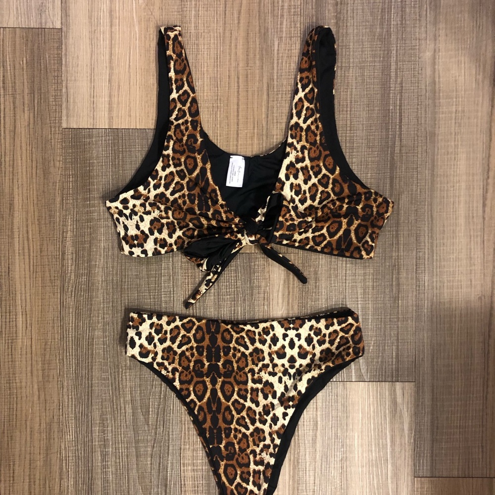 437 Swimwear Kenzie Top Leopard Large